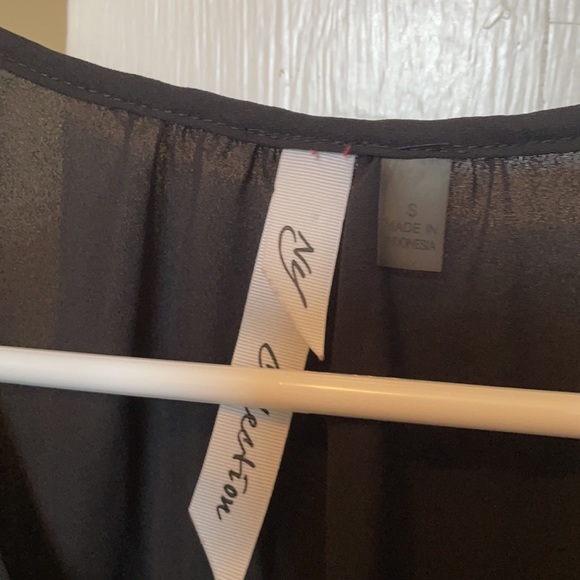 NY Collection Black Semi Sheer Top with Details - Picture 3 of 4